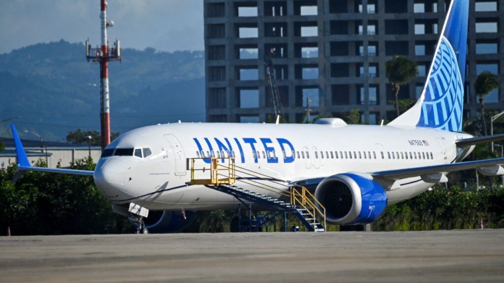 Untied Airlines Aircraft
