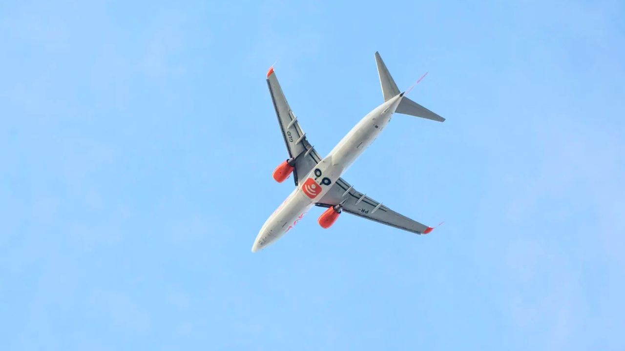 Aeroplane