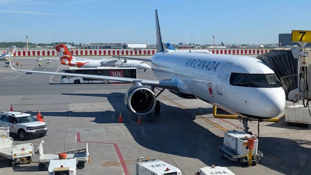 Air Canada Aircraft