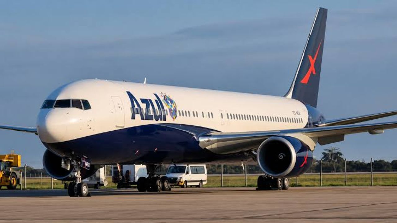 Azul