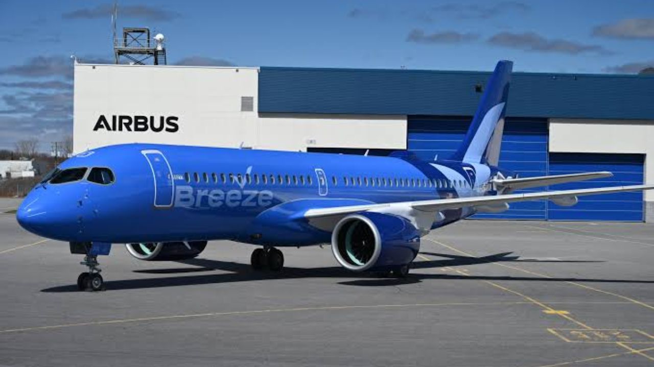 Breeze Airways Airbus A220-300