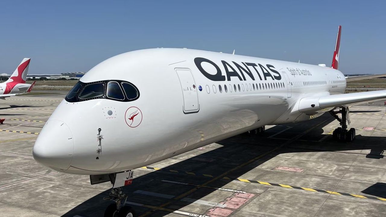 Qantas Airline