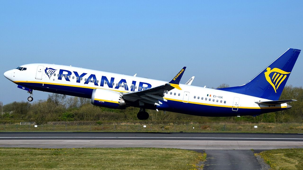 Ryanair Airline